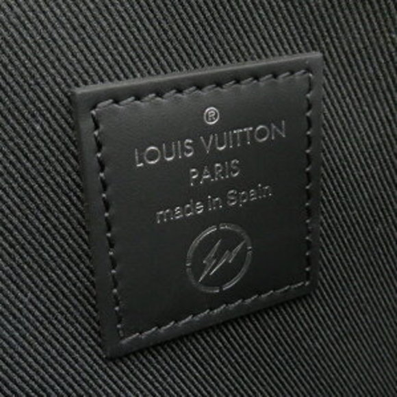 LOUIS VUITTON Pouch Case Eclipse Black Accessory - Picture 7 of 9